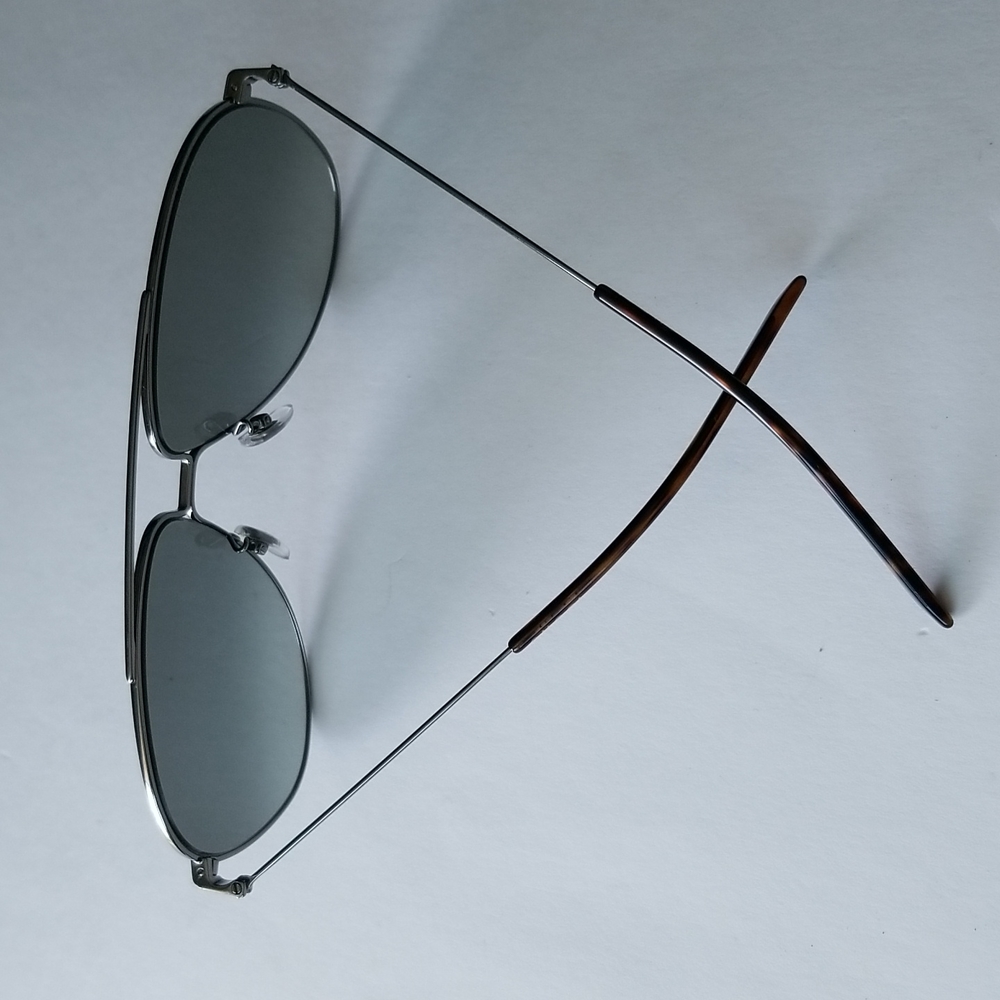 Gucci Aviator Sunglass - Picture 3 of 12